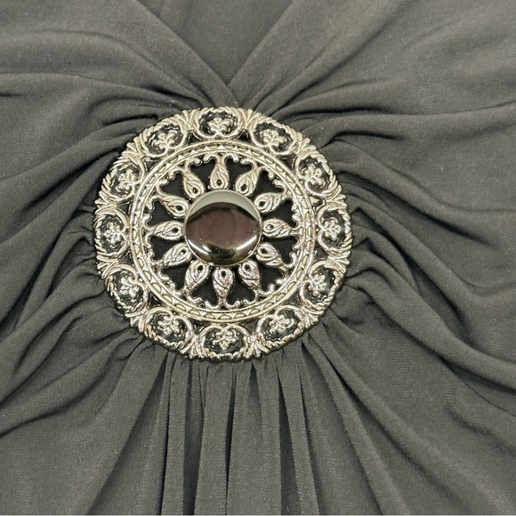 Venezia Women’s Long Sleeve V Neck Silver Gem Brooch Chest Blouse Size 14/16 - Picture 5 of 7